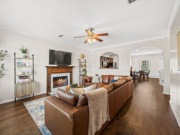 2nd image of 9003 Alona Ct