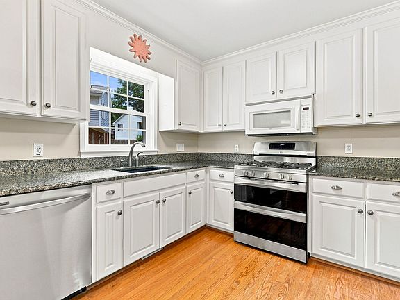 4th image of 4313 Ryegate Dr