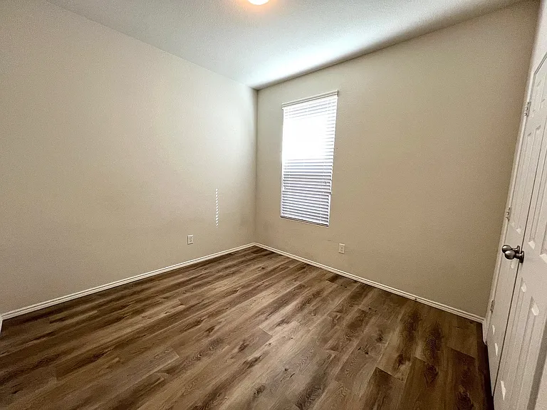 3032 Walker Creek Dr — Photo 10