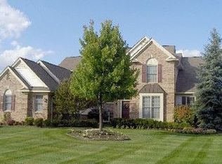 3340 Shadwell Ln, Rochester, MI 48306