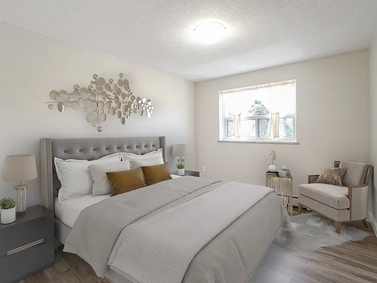 2673 King St E — Photo 15