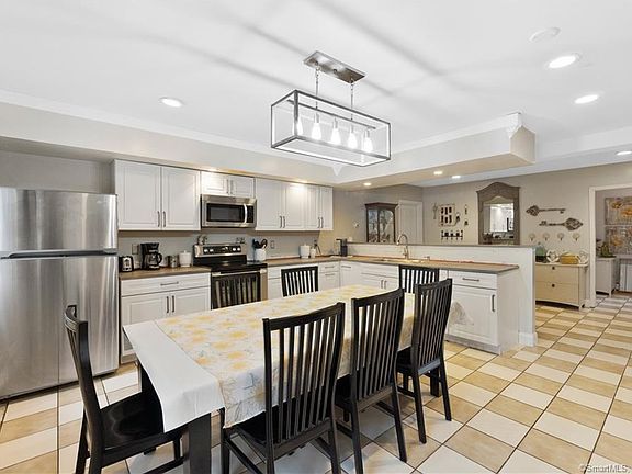 3rd image of 63 Woodland Dr