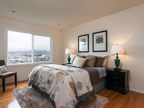 Upper Level Bedroom