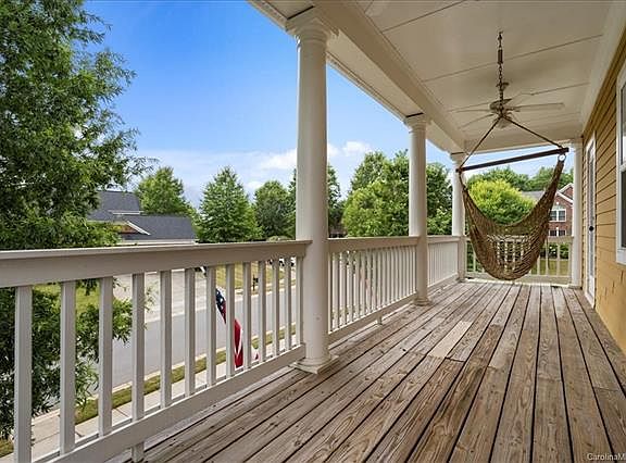 4th image of 2901 Thayer Dr