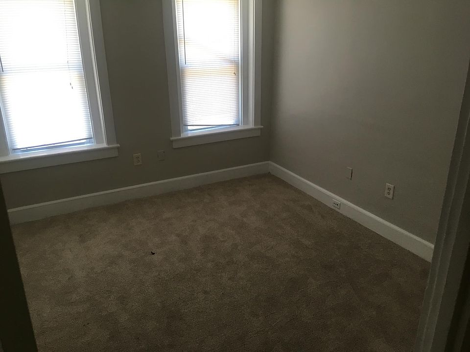 2nd image of 815 37th St