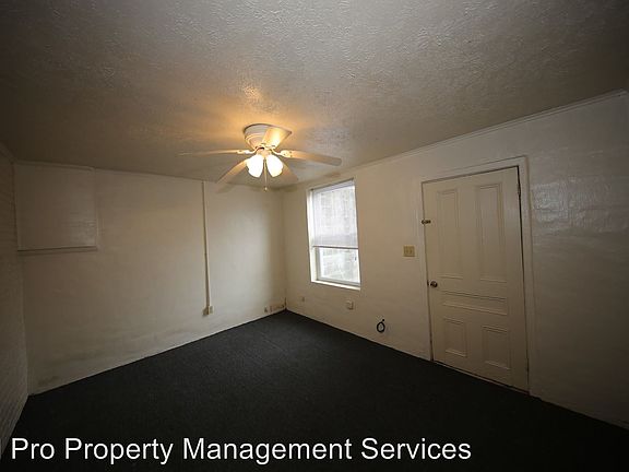 4th image of 1032 E Morris Blvd #B