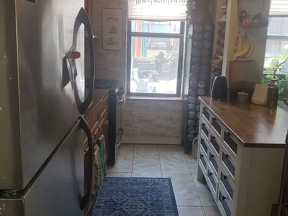 2nd image of 114 7th Ave #2R