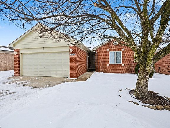 3rd image of 30240 Madison Ave