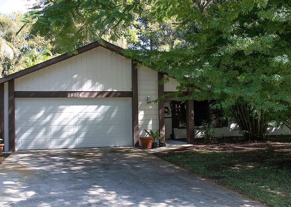 3Bed, 2 Bath, 2 car Garage