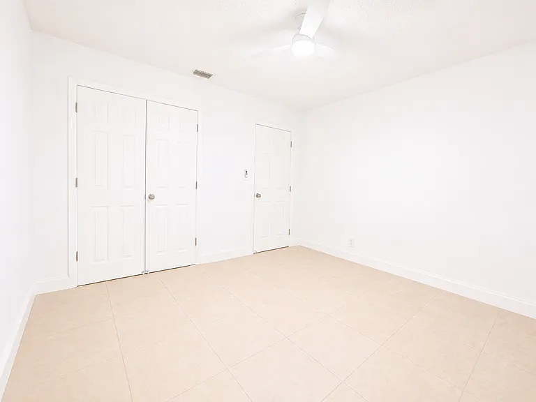 2175 NE 56th St #56 — Photo 7