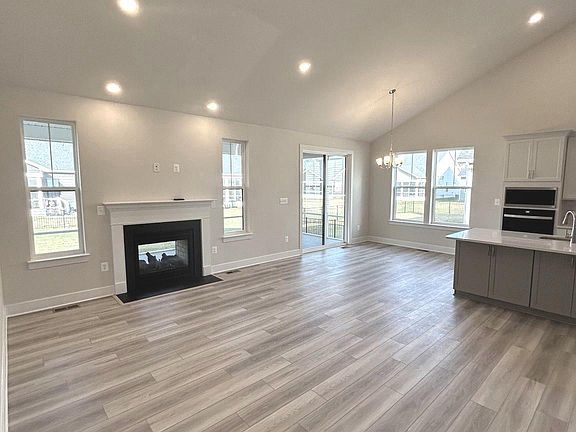 2nd image of 34014 Golden Aspen Dr