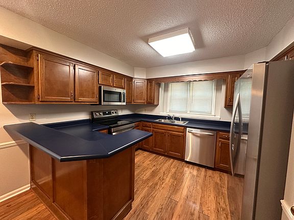 5th image of 509 Carrsbrook Rd SE