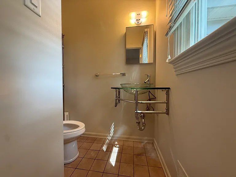 730 Floyd St — Photo 42