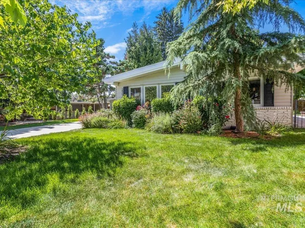 2907 N Crane Creek Rd, Boise, ID 83702