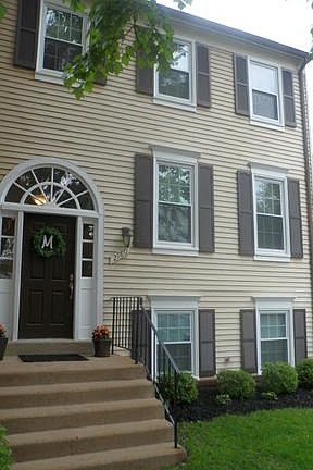 2nd image of 2780 Grovemore Ln