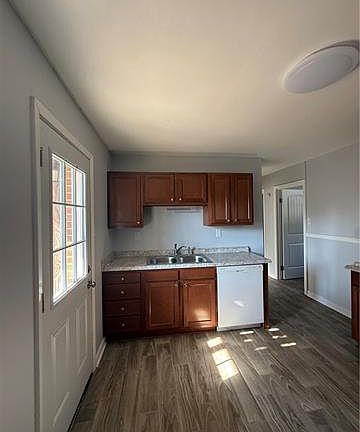 4th image of 4310 Karen Ave #4316