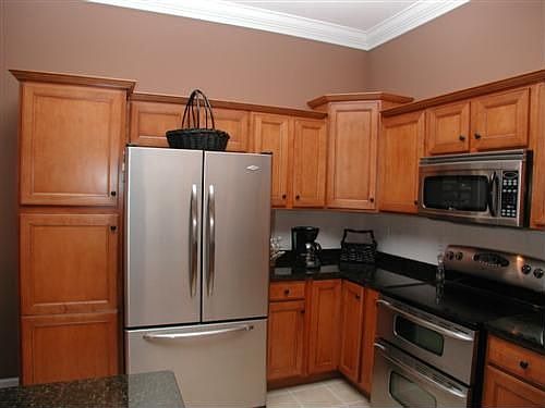 4th image of 926 S Baldwin Dr