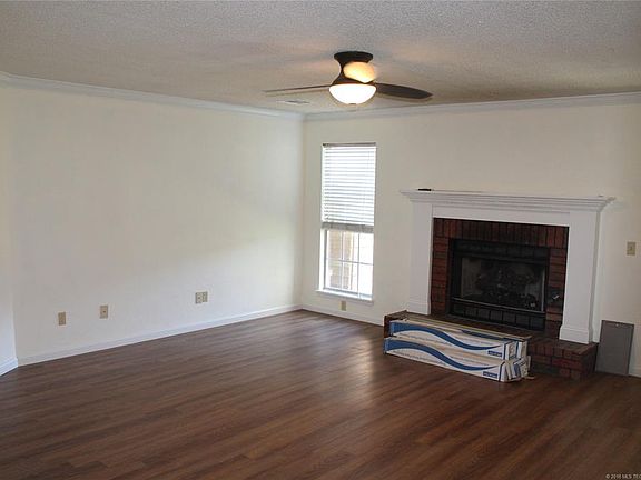 5th image of 10255 E Northpark