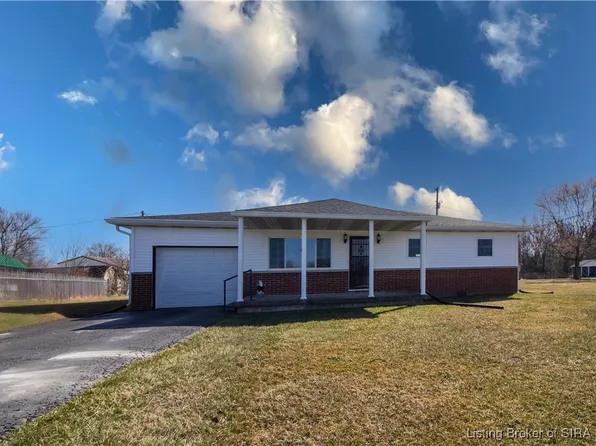 672 E Cutshall Road, Austin, IN 47102