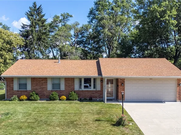 4981 Scothills Dr, Englewood, OH 45322