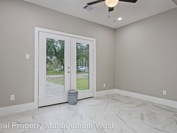 3rd image of 9002 Kelburn Dr #C