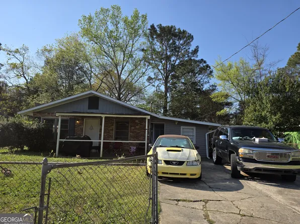 105 Varee Dr, Warner Robins, GA 31093