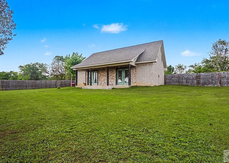 1st image of 100 Briggs Pl