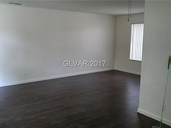 4th image of 1625 Teardrop St