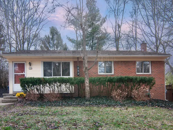 352 Manor Dr, Ann Arbor, MI 48105