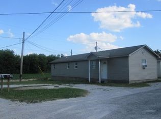 392 E Main St APT 2, Bells, TN 38006