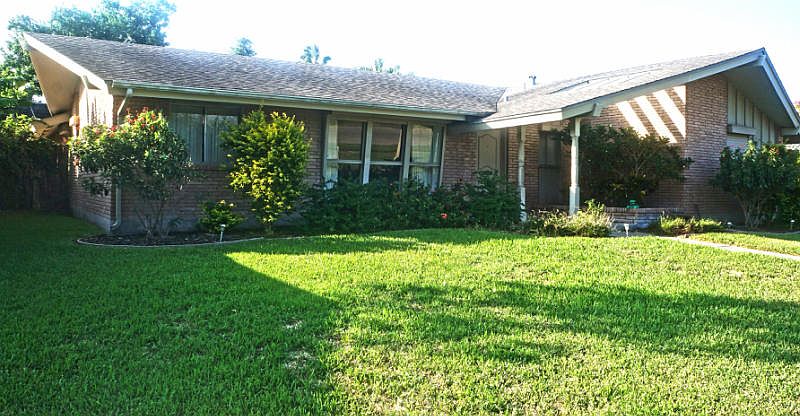 1st image of 458 Sharon Dr