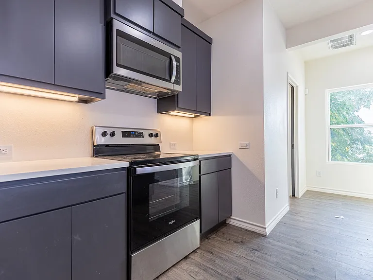 118 Shenandoah St #202 — Photo 14