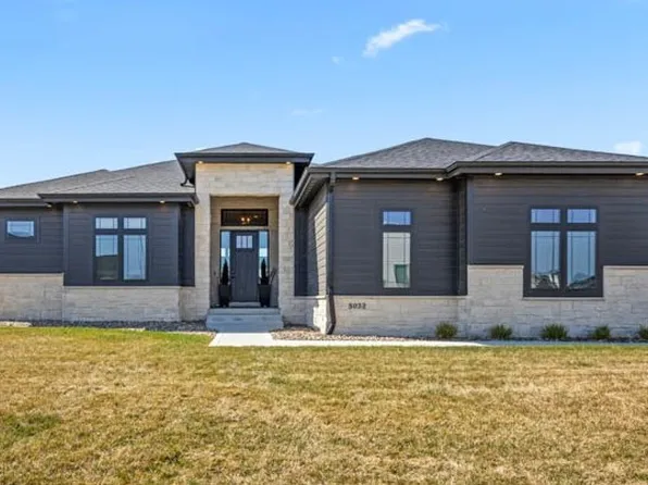 5032 153rd St, Urbandale, IA 50323