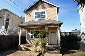 1311 Peralta St photo 1