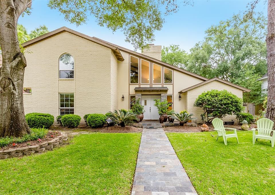 1st image of 12019 Riverview Dr