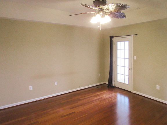 4th image of 45702 N Maxine Way