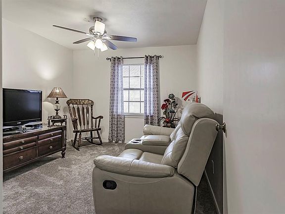 4th image of 4834 Trailwood Dr