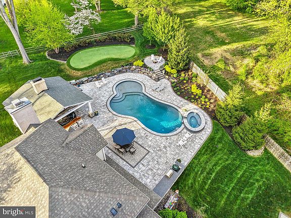 5th image of 747 Conestoga Rd
