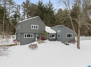 324 Old Farms Rd, Simsbury, CT 06070