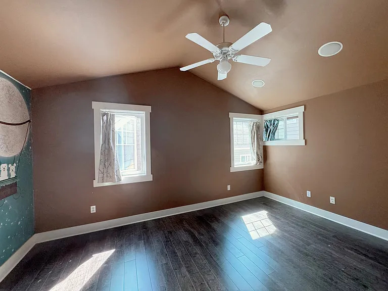 1022 Taylor Ave N #A — Photo 13