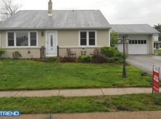 16 Herbert Dr, New Castle, DE 19720
