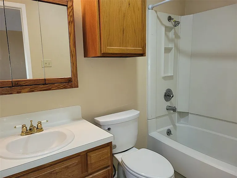 8802 Piney Point Dr #B — Photo 3