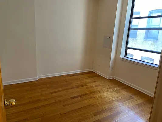 Rented by Aryeh Realty | media 23