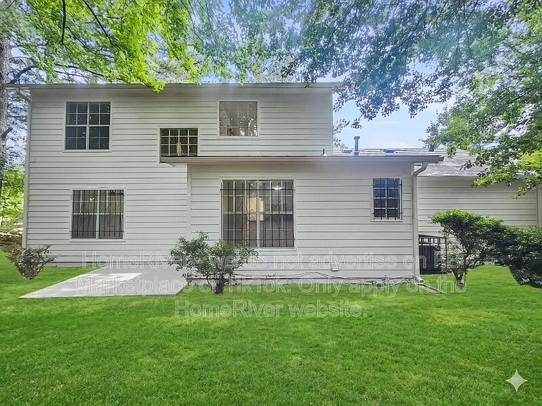 5486 Fox Valley Ln — Photo 14