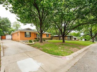 3263 Bilglade Rd, Fort Worth, TX 76133
