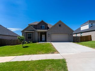 338 Emerald Woods Run, Farmington, AR 72730