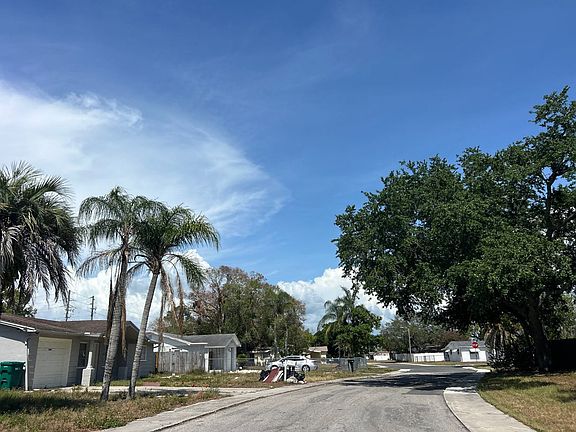 4th image of 3335 Atlantis Dr