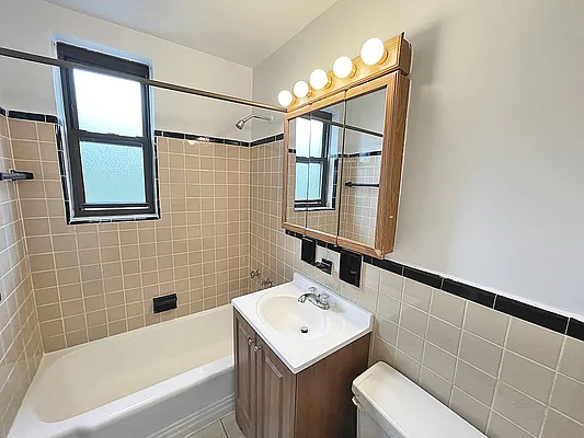 Rented by Rachel Realty | media 9