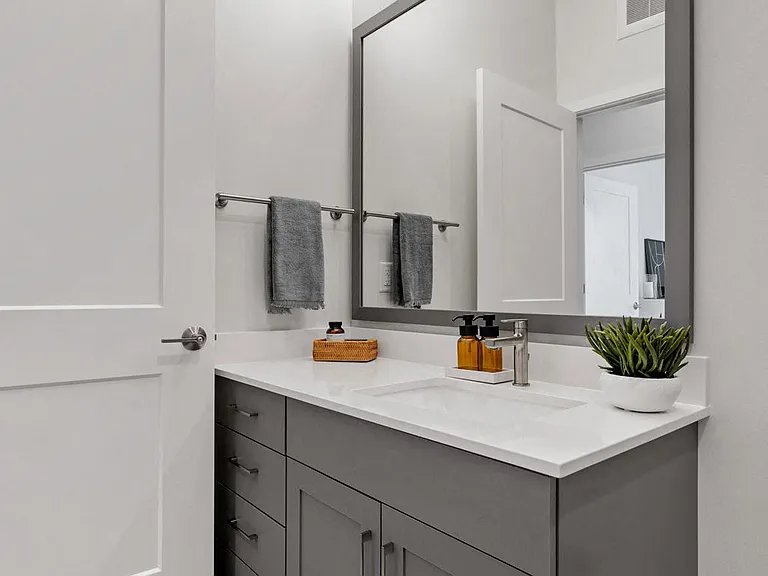 Sullivan - 2 Bed / 2 Bath - 1,199-1,211 Sq.Ft.