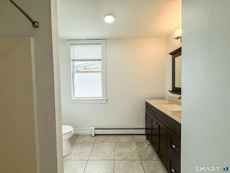 18 Bank St — Photo 10